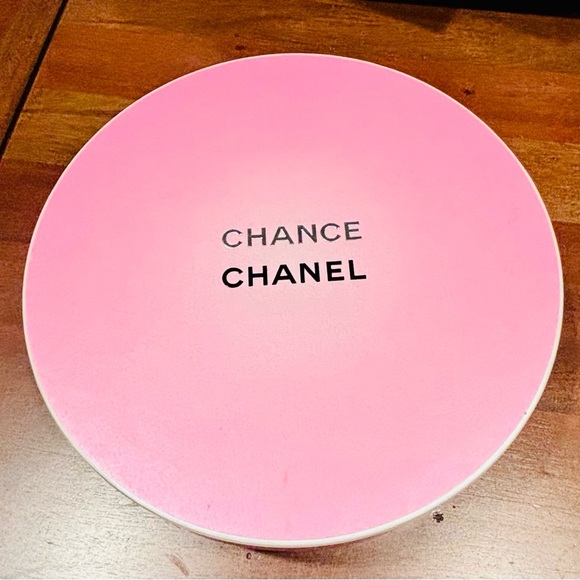 CHANEL Chance Pink Circular Box - Picture 7 of 9